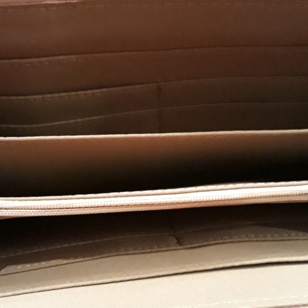 Wallet - Picture 5 of 5